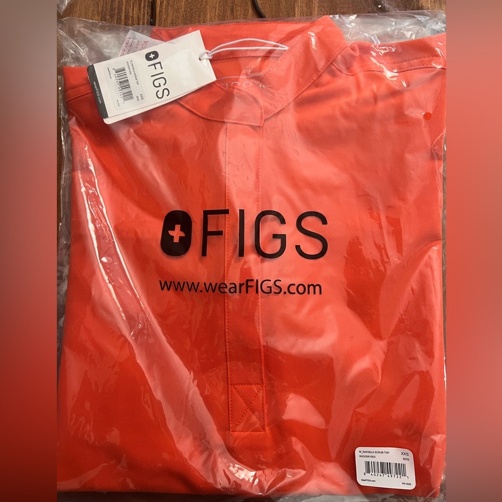 Figs scrubs